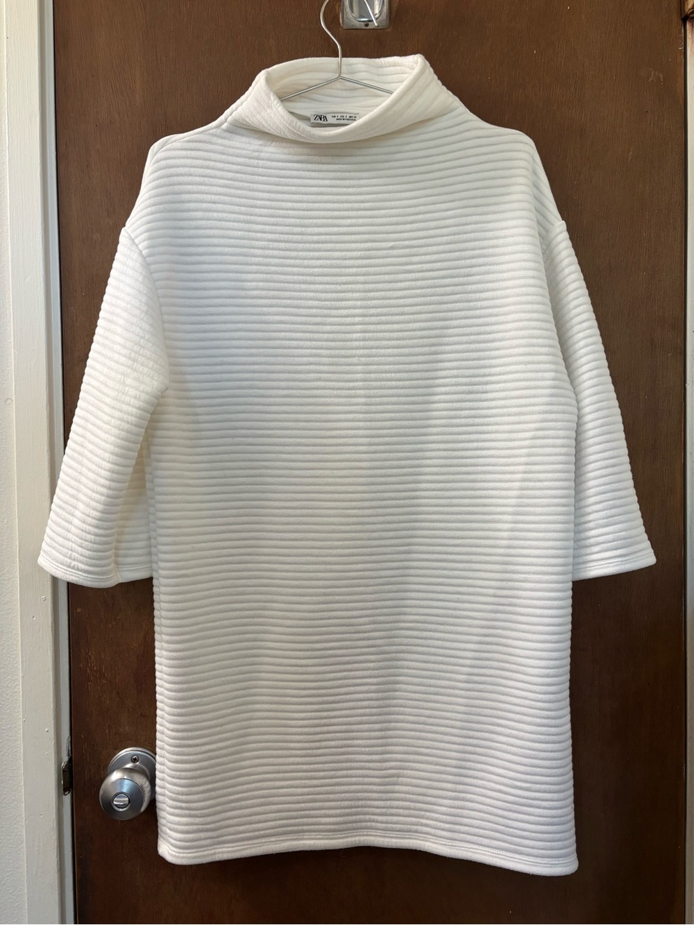 Zara White Ribbed Mock Neck Top